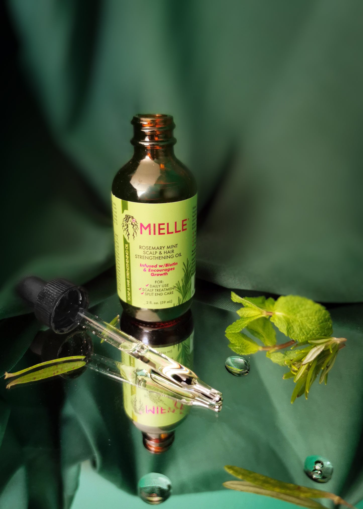 MIELLE ORGANICS Rosemary Mint Scalp And Hair Strengthening Oil